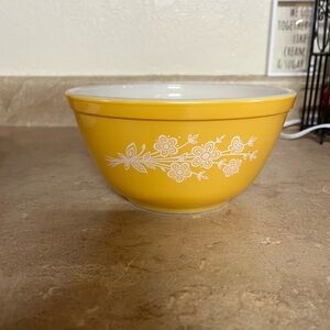 Pyrex Mixing Bowl